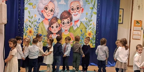 Powiększ grafikę: dzien-babci-i-dziadka-2026-670338.jpg