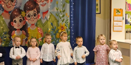 Powiększ grafikę: dzien-babci-i-dziadka-2026-670342.jpg