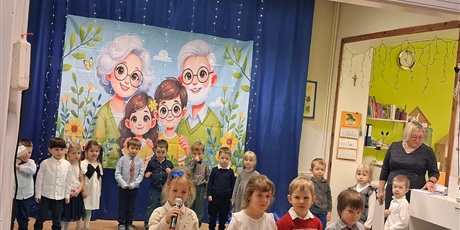 Powiększ grafikę: dzien-babci-i-dziadka-2026-670347.jpg