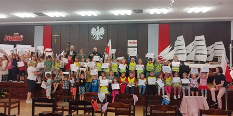 Powiększ grafikę: koncert-piesni-patriotycznej-450736.jpg