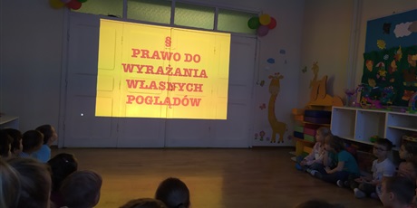 Powiększ grafikę: miedzynarodowy-dzien-praw-dziecka-225985.jpg