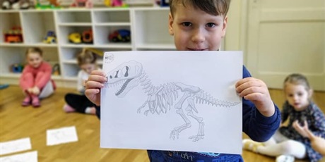 Powiększ grafikę: w-krainie-dinozaurow-250453.jpg