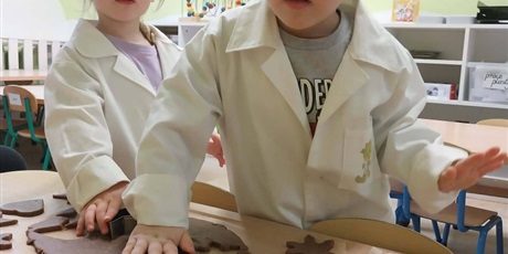 Powiększ grafikę: warsztaty-pieczenia-i-dekorowania-piernikow-grupa-krasnoludki-666206.jpg