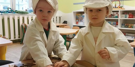 Powiększ grafikę: warsztaty-pieczenia-i-dekorowania-piernikow-grupa-krasnoludki-666212.jpg