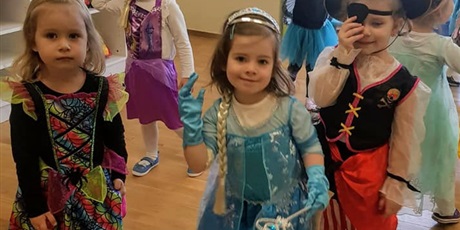 Powiększ grafikę: Karnawałowy Bal Przebierańców