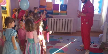 Powiększ grafikę: Karnawałowy Bal Przebierańców