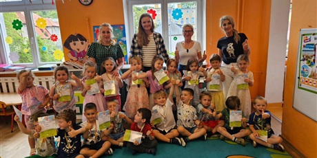 Powiększ grafikę: Międzynarodowy Projekt "Kolorowe Uczucia Gucia"