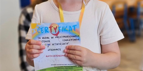 Powiększ grafikę: Międzynarodowy Projekt "Kolorowe Uczucia Gucia"