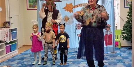 Powiększ grafikę: Teatrzyk "Gwiazda betlejemska" w wykonaniu aktorów Teatru Stara Wozownia