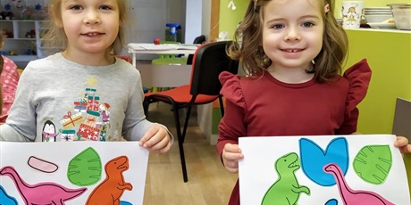 Powiększ grafikę: Warsztaty artystyczne Kids&Art "Dzień dinozaura - malowanie nożyczkami" 