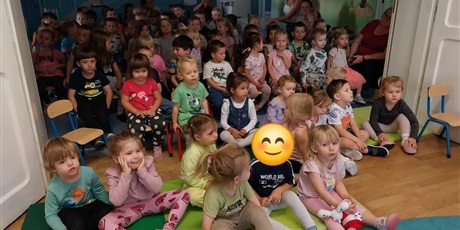 Teatrzyk "Zajączek Bączek"